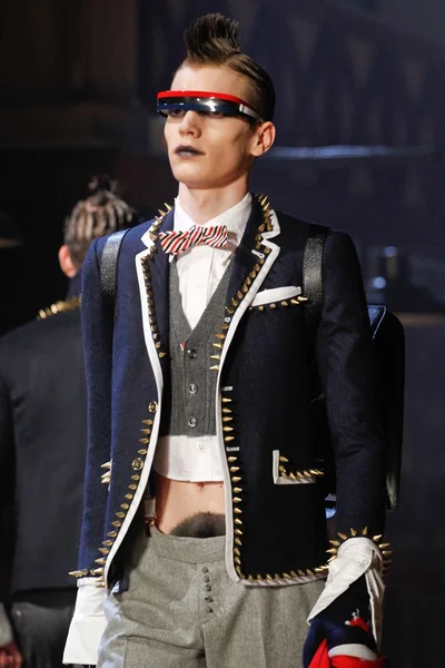 Look 84